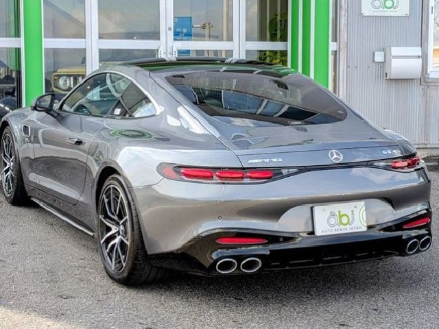 MERCEDES AMG GT 2025 Image 37