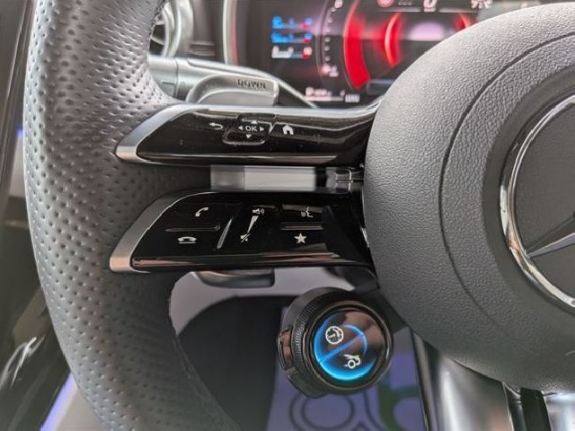 MERCEDES AMG GT 2025 Image 44