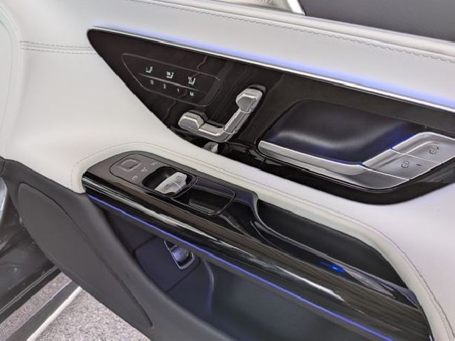 MERCEDES AMG GT 2025 Image 57