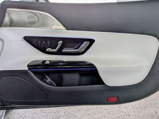 MERCEDES AMG GT 2025 Image 77