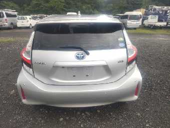 TOYOTA AQUA 2021 Image 3