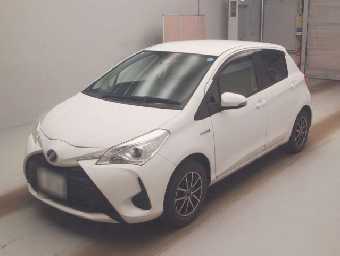 TOYOTA VITZ 2017 Image 1