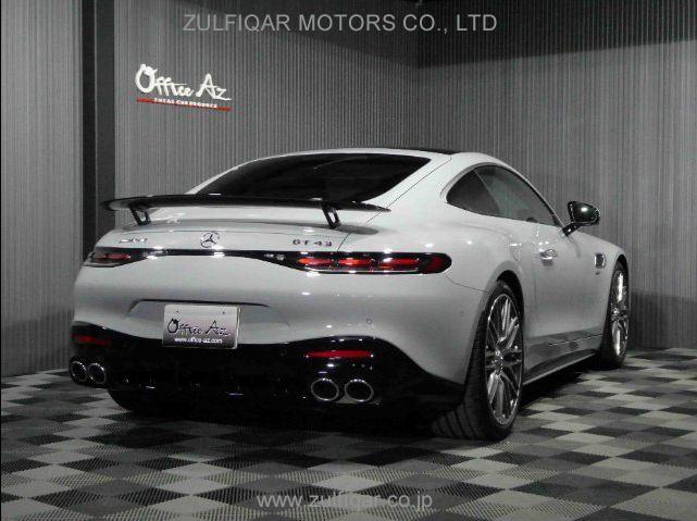 MERCEDES AMG GT 2024 Image 2