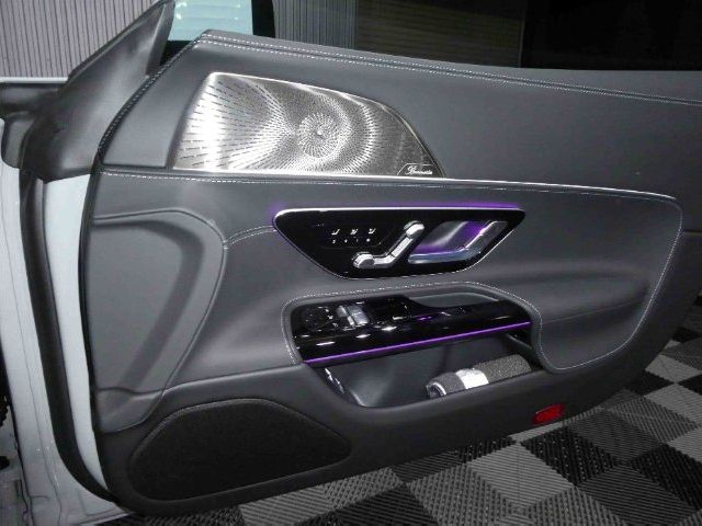 MERCEDES AMG GT 2024 Image 25