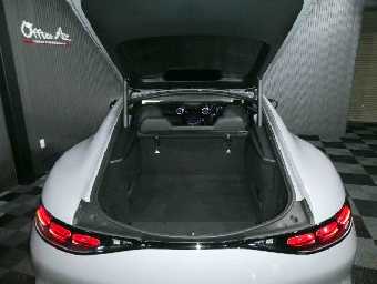 MERCEDES AMG GT 2024 Image 20