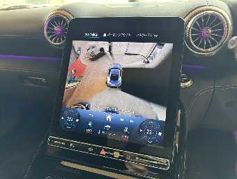 MERCEDES AMG GT 2024 Image 39