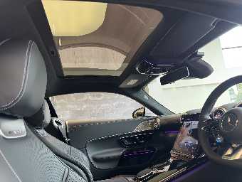 MERCEDES AMG GT 2024 Image 42