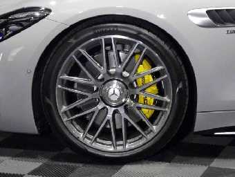 MERCEDES AMG GT 2024 Image 10