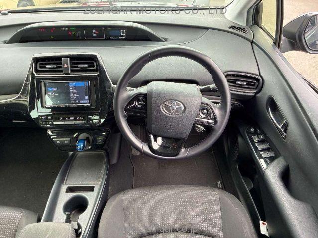 TOYOTA PRIUS 2021 Image 6