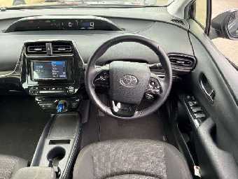 TOYOTA PRIUS 2021 Image 6