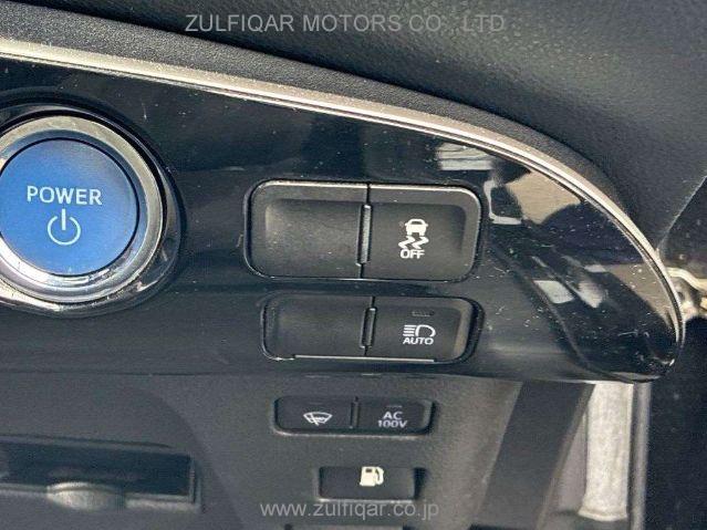 TOYOTA PRIUS 2021 Image 7