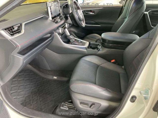 TOYOTA RAV-4 2021 Image 12
