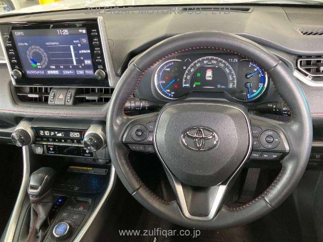 TOYOTA RAV-4 2021 Image 8