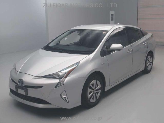 TOYOTA PRIUS 2017 Image 1
