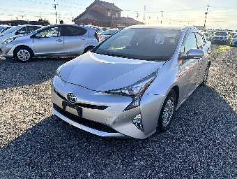 TOYOTA PRIUS 2017 Image 11