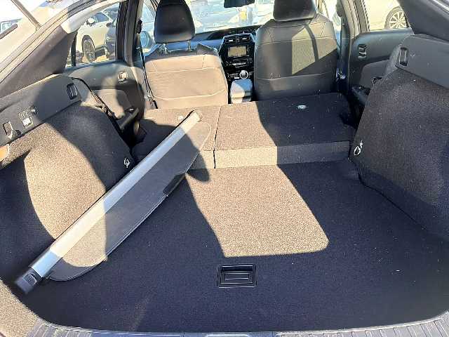 TOYOTA PRIUS 2017 Image 29