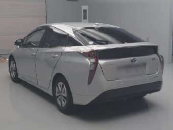 TOYOTA PRIUS 2017 Image 4