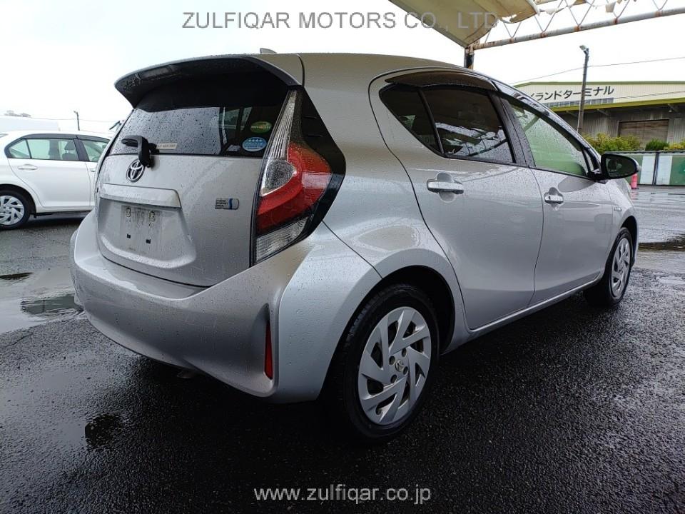 TOYOTA AQUA 2019 Image 2