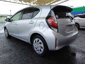 TOYOTA AQUA 2019 Image 4