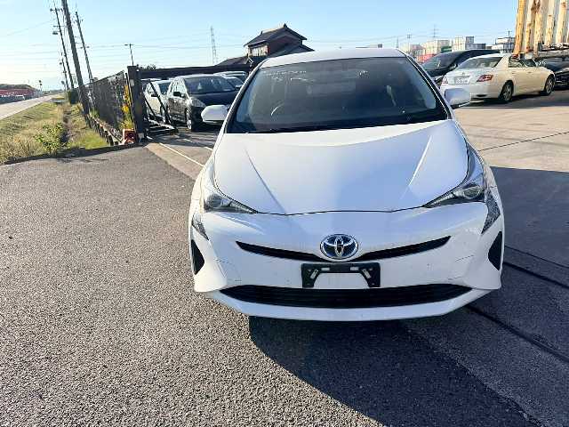 TOYOTA PRIUS 2017 Image 22