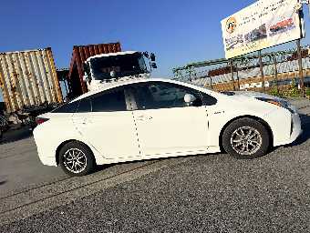 TOYOTA PRIUS 2017 Image 18