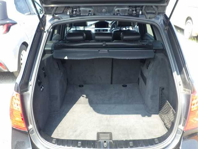 BMW 3 SERIES 2010 Image 19