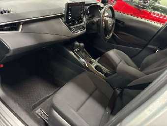 TOYOTA COROLLA TOURING 2021 Image 13
