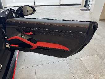 PORSCHE 911 2019 Image 16