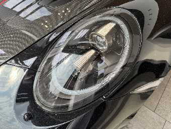 PORSCHE 911 2019 Image 18