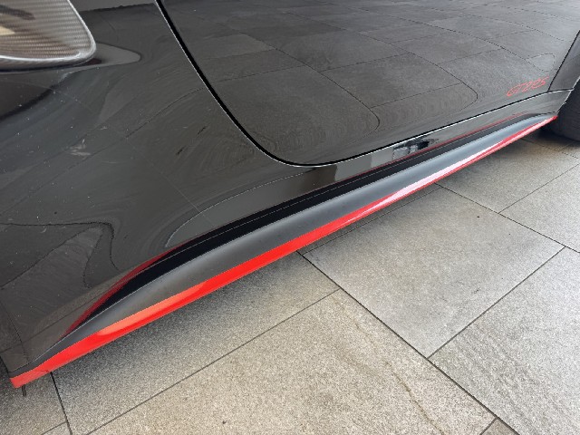 PORSCHE 911 2019 Image 37