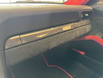 PORSCHE 911 2019 Image 44