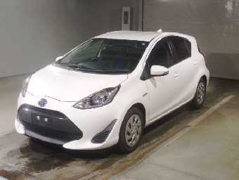 TOYOTA AQUA 2019 Image 1