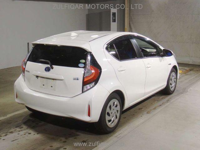 TOYOTA AQUA 2019 Image 2