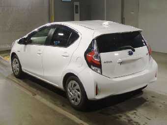 TOYOTA AQUA 2019 Image 4