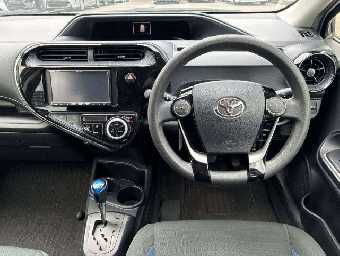 TOYOTA AQUA 2019 Image 6