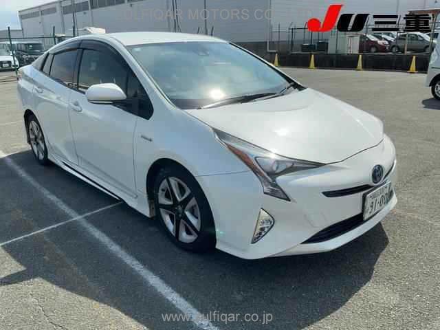 TOYOTA PRIUS 2016 Image 2