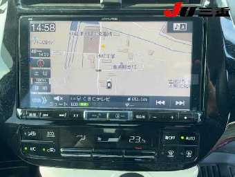 TOYOTA PRIUS 2016 Image 11