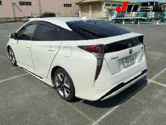 TOYOTA PRIUS 2016 Image 3
