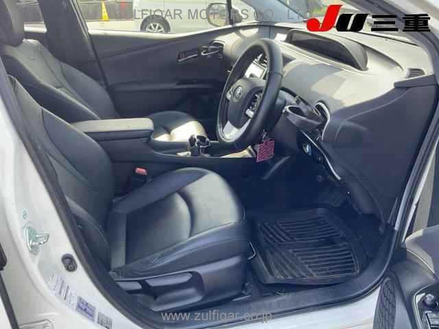 TOYOTA PRIUS 2016 Image 5
