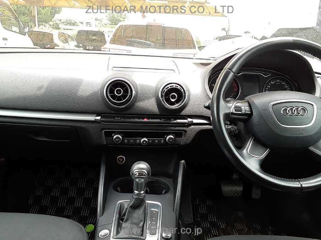 AUDI A3 2013 Image 9