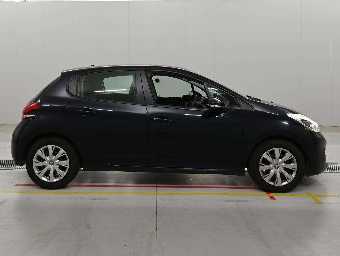 PEUGEOT 208 2017 Image 3