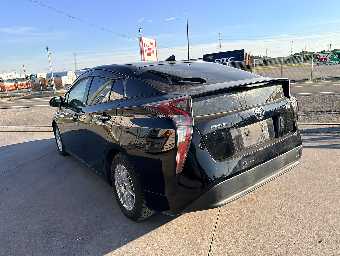 TOYOTA PRIUS 2017 Image 14