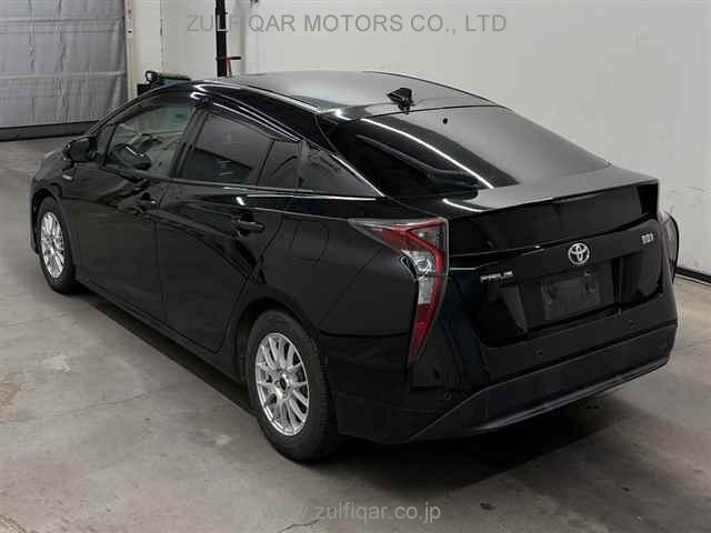 TOYOTA PRIUS 2017 Image 3