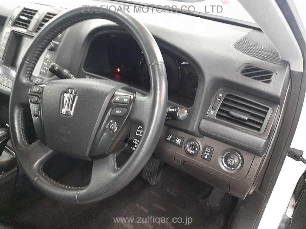 TOYOTA CROWN 2008 Image 9