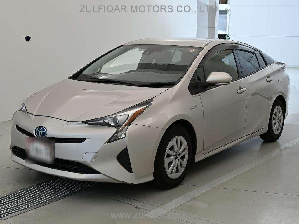 TOYOTA PRIUS 2017 Image 1