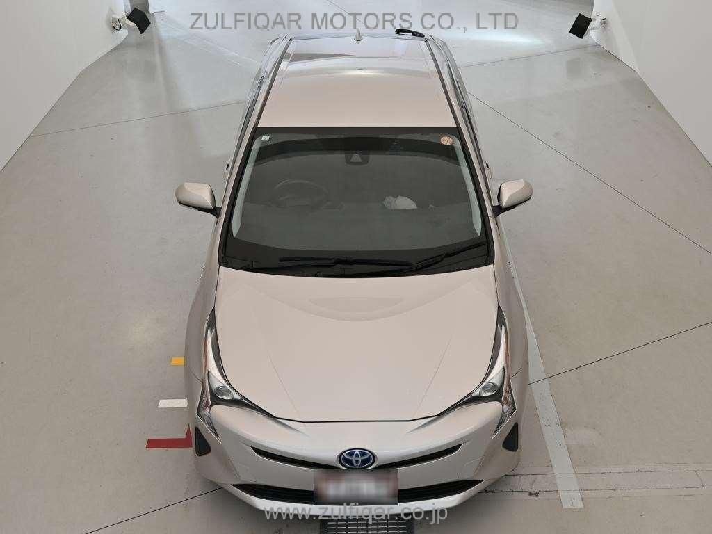 TOYOTA PRIUS 2017 Image 7