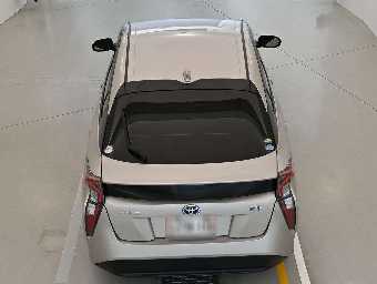 TOYOTA PRIUS 2017 Image 8