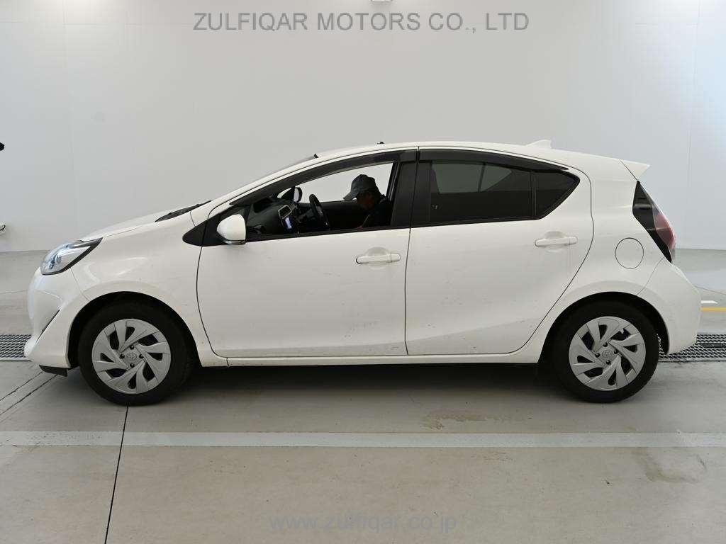 TOYOTA AQUA 2021 Image 4
