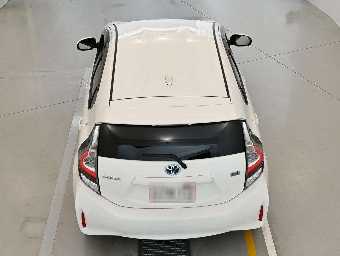 TOYOTA AQUA 2021 Image 8