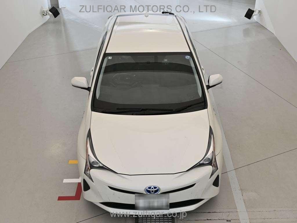 TOYOTA PRIUS 2017 Image 7